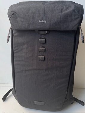 Bellroy Venture 22L Black Backpack With Laptop Sleeve Travel College Unisex